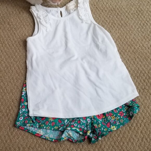 **NWOT** btween Floral Short Set Size 6 - Picture 1 of 8